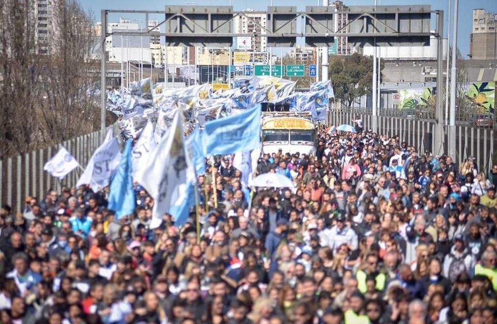 Tras el atentado contra Cristina Kirchner, la CGT y los gobernadores se reúnen para analizar medidas de fuerza