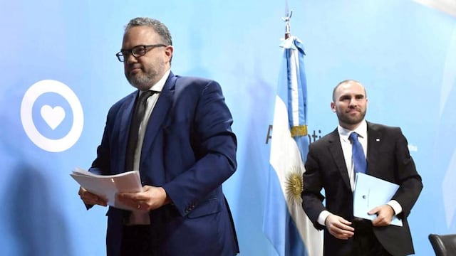 Matías Kulfas (i), ministro de Desarrollo Productivo, junto a Martín Guzmán, ministro de Hacienda. (Presidencia)