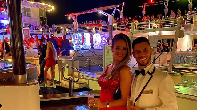 Belén y Juan en el Crucero.