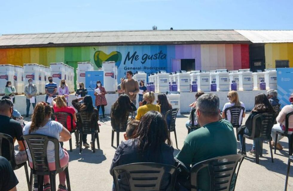 En General Rodríguez regalaron heladeras, estufas y cocinas: el PRO local denuncia “compra de votos”