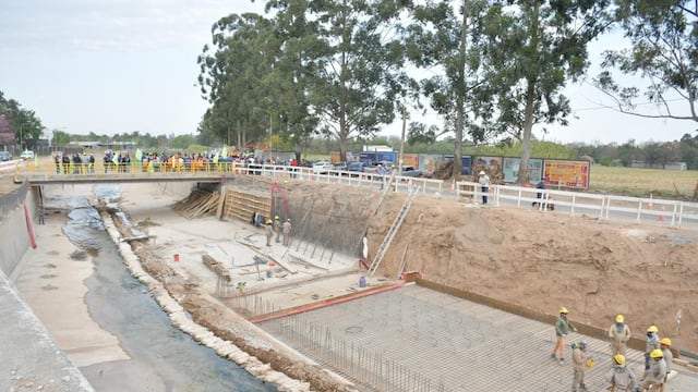 Jaldo supervisó las obras del Canal Yerba Buena