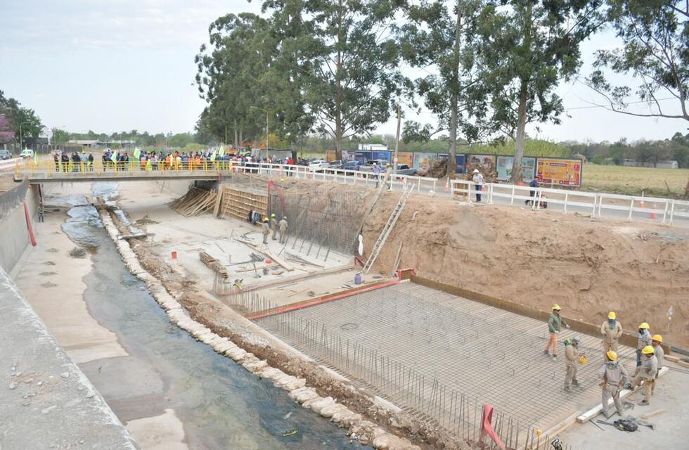 Jaldo supervisó las obras del Canal Yerba Buena