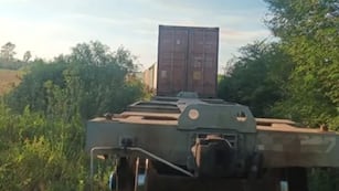 Descarriló un tren de carga con cemento en Apóstoles: no hubo heridos.