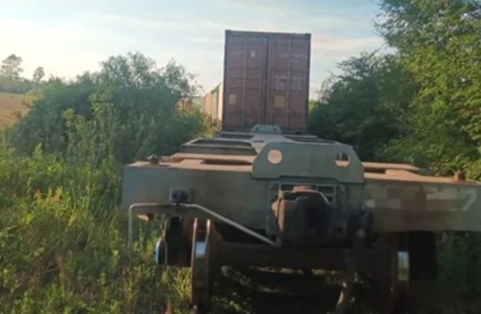 Descarriló un tren de carga con cemento en Apóstoles: no hubo heridos