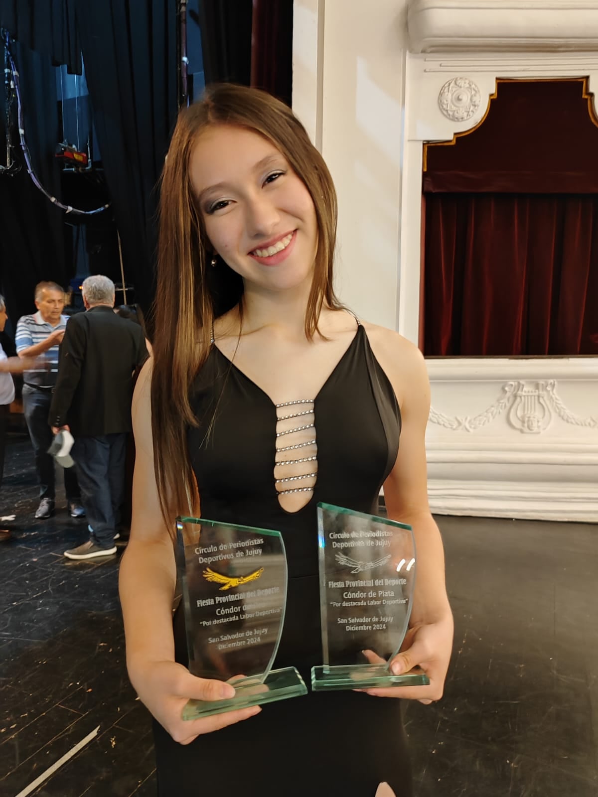 La patinadora sampedreña Selene Miy fue galardonada en 2024 con el Cóndor de Oro por el Círculo de Periodistas Deportivos de Jujuy.