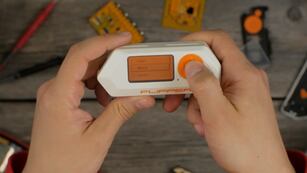 La Policía lanzó una campaña de prevención ante el constante robo y uso de esta arma tecnológica en Córdoba.