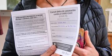 La subsecretaría de políticas sanitarias inició la vacunación contra el covid-19