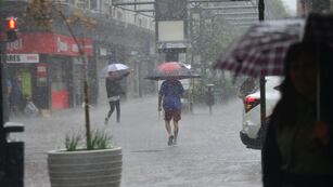 Granizo y lluvia en Córdoba (Pedro Castillo/LaVoz).