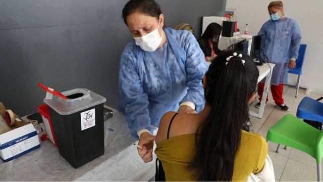 Sigue la vacunación contra el coronavirus en Santa Fe