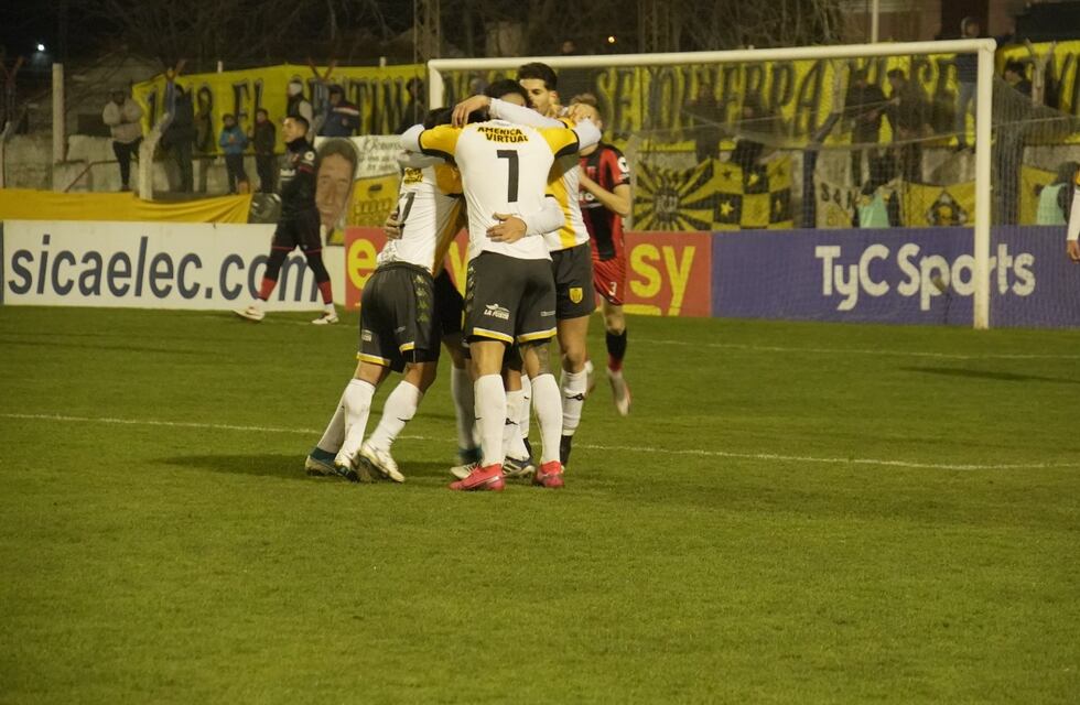 Santamarina de Tandil ganó ante Brown de Adrogué por la fecha 25 de la Primera Nacional
