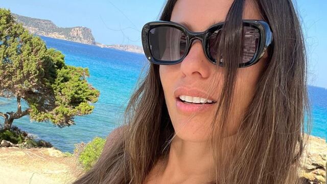 Pampita en el mar de Ibiza.