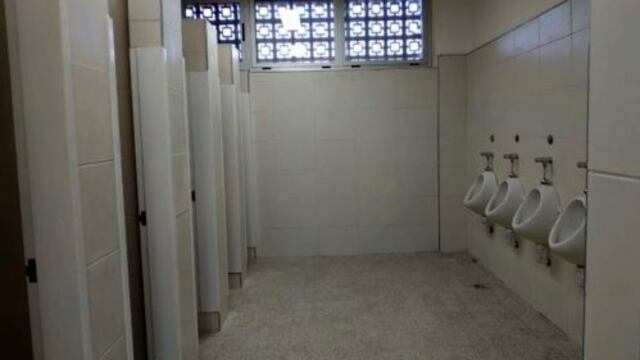 Seis estudiantes violaron a un compañero en el baño de la escuela en Salta y lo amenazaron de muerte (imagen ilustrativa)