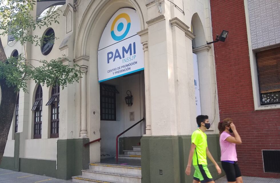 La Ciudad responsabilizó al PAMI por la lista con muertos y personas inexistentes para la vacunación