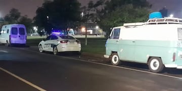 Posadas: rescatan a una mujer que pedía auxilio desde un motorhome.