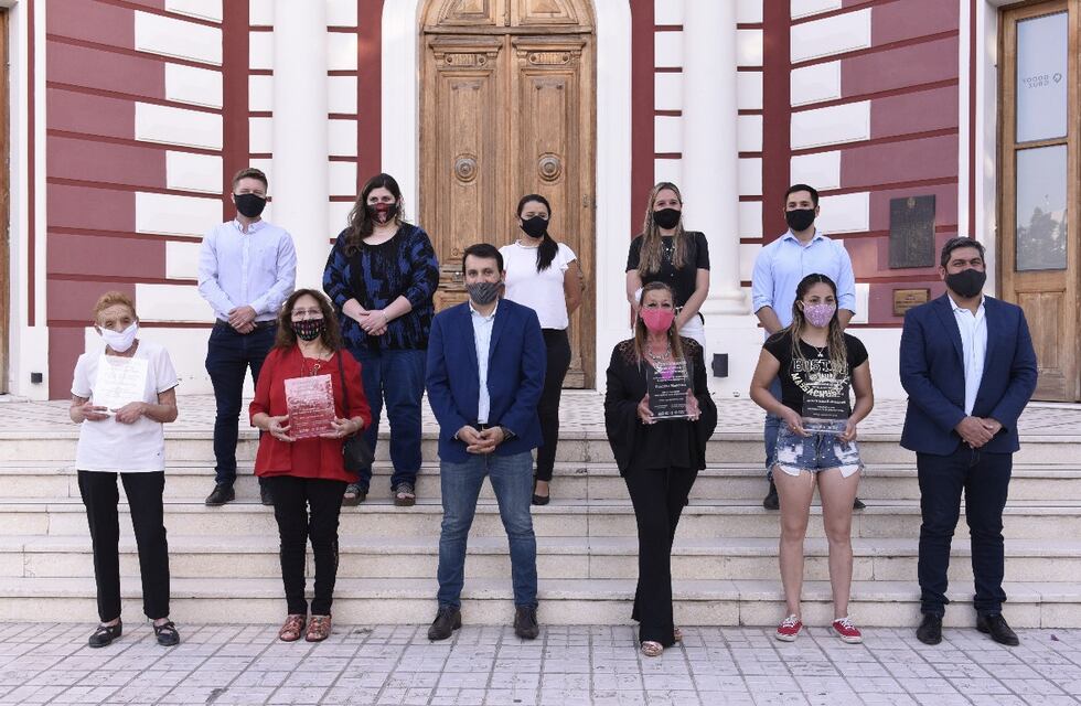 La nueva edición de Mujer Notable galardonó a cuatro godoicruceñas