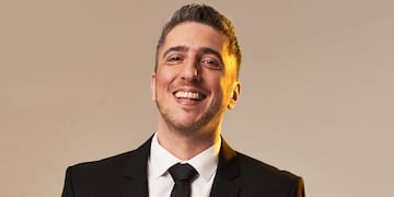 Jey Mammon recibió una ovación en su vuelta al teatro y no pudo ocultar su emoción