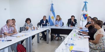 El Gobierno jujeño ofreció un aumento salarial del 20% a los docentes. La semana próximo habrá una nueva reunión para escuchar la respuesta del sector.