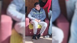 Abel, un joven sanjuanino que tiene una delicada enfermedad en el cerebro y necesita $800.000 para operarse