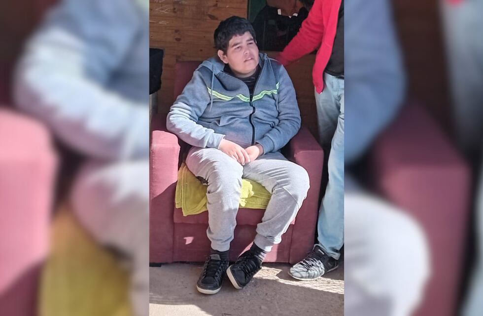 Abel, un joven sanjuanino que tiene una delicada enfermedad en el cerebro y necesita $800.000 para operarse