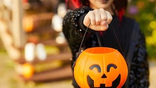 Dulce o truco: un pequeño santafesino recibió un inesperado "dulce".