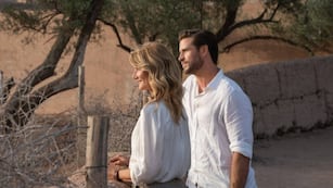 Netflix: la comedia romántica que cautiva con sus personajes y paisajes de ensueño y está entre las más vistas