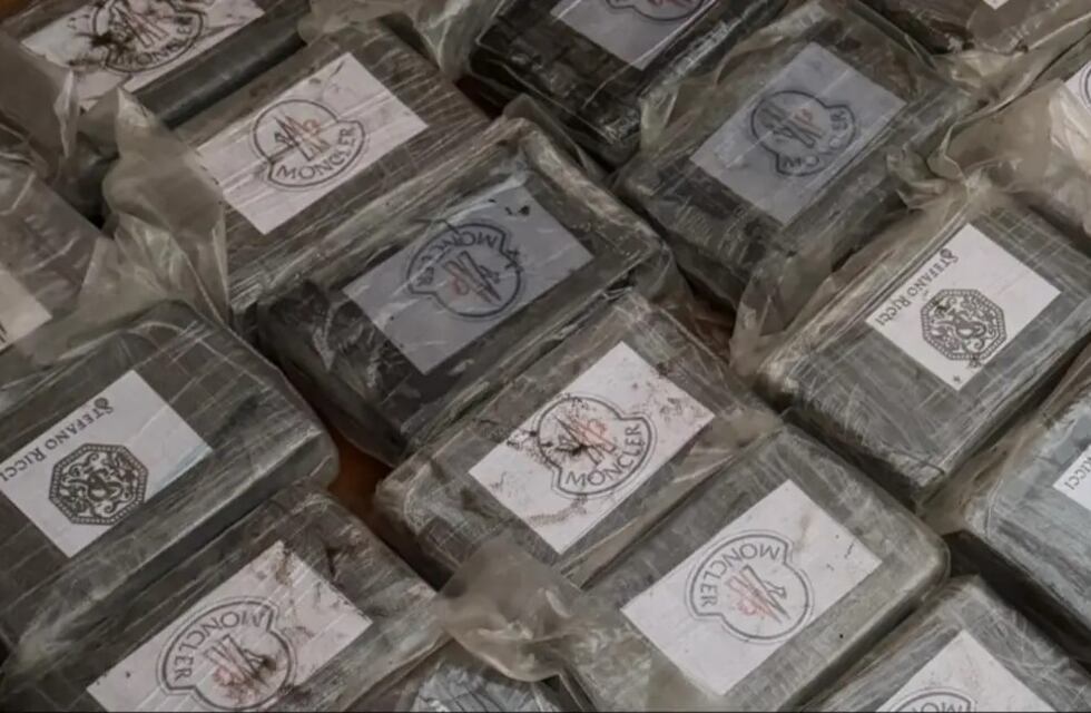 Monte Hermoso: encontraron un bolso con 30 kilos de droga en la costa