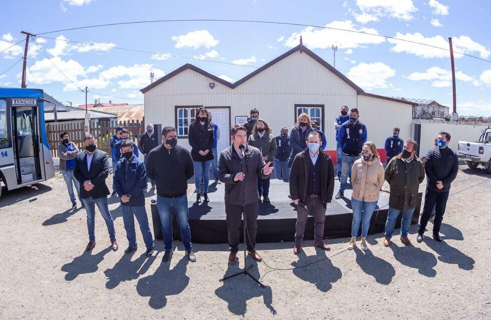 Perez: “Venimos a mostrarles hechos concretos. Este es uno de ellos: acercar el Estado a nuestros vecinos”