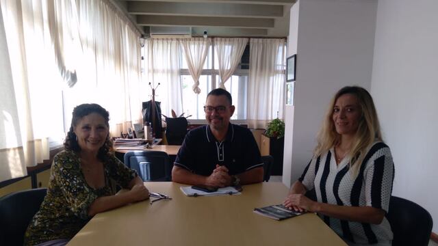 La Licenciada Graciela Maubé y la Abogada Valeria Brunone, presentaron al Secretario de Gobierno y Modernización, Germán Bottero, el proyecto de creación de una Brigada de Protección Animal Rafaela