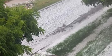Una fuerte tormenta de viento y granizo golpeó a San Rafael.