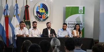 AGENTES MUNICIPALES DE LA SALA DE MONITOREO SON CAPACITADOS POR EL MINISTERIO DE JUSTICIA Y SEGURIDAD DE SANTA FE