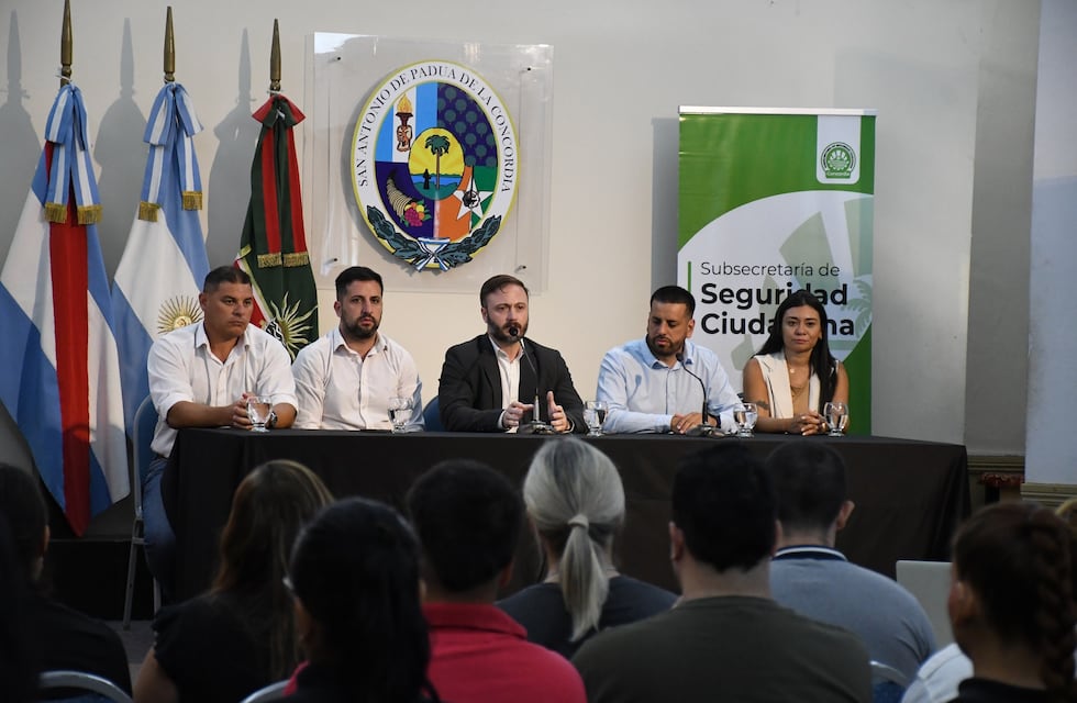 Capacitan a agentes municipales de la Sala de Monitoreo en conjunto con el Ministerio de Justicia y Seguridad de Santa Fe