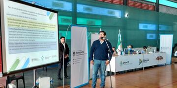 Funcionarios del gobierno y municipio dieron a conocer los estudios de costos con aumentos respecto a los actuales valores.