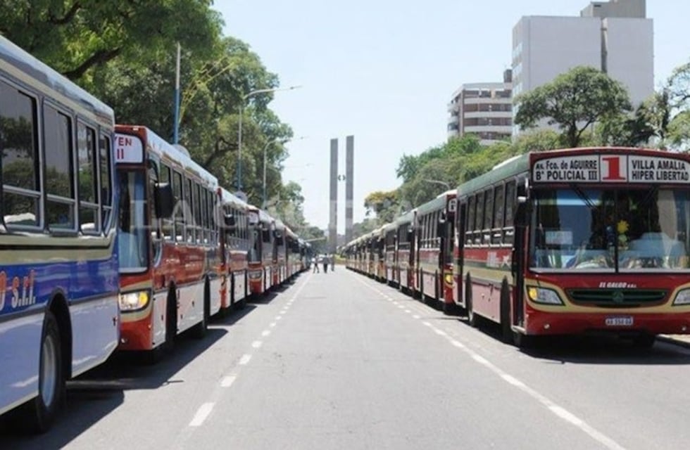 Se levantó el paro de colectivos