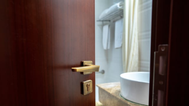 El Feng Shui asegura que hay que tener la puerta del baño cerrada siempre.