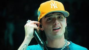 Tras las amenazas de muerte del CJNG, Peso Pluma tomó una drástica decisión: ¿qué pasará con su carrera musical?