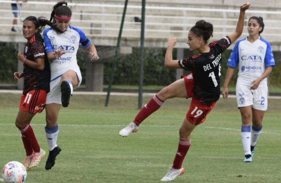 Fútbol Femenino: River Plate goleó a Godoy Cruz y clasificó a cuartos de final en la Copa Federal
