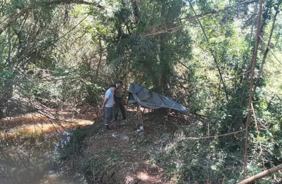 Guardaparques encuentran campamento de cazadores furtivos en las afueras de Puerto Iguazú