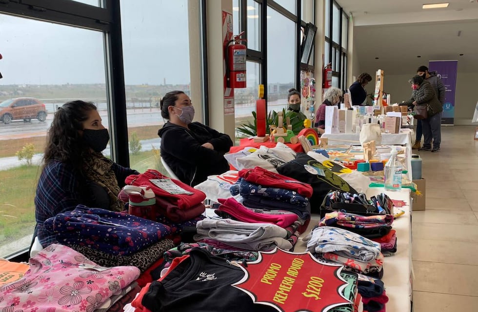 Ushuaia: Se realizó la expo emprendedoras de la ciudad en la Casa de la Mujer