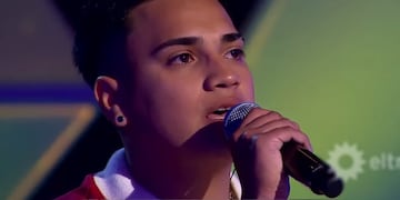 Enzo "Huesito" Flores en Canta Conmigo Ahora.
