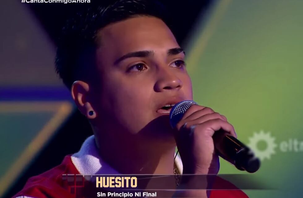 Video: Enzo “Huesito” Flores sigue avanzando en Canta Conmigo Ahora