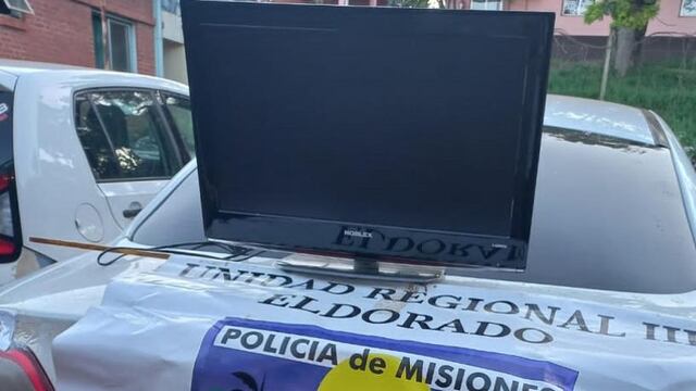 Eldorado: huía con un televisor robado y fue detenido.
