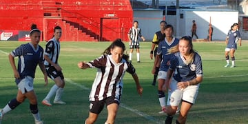 Gimnasia e Independiente Rivadavia, los finalistas del torneo mendocino. Las Lobas se consagraron finalmente campeonas del 2023.