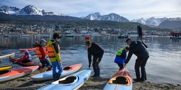 La Municipalidad realizó un encuentro de kayak en el Club AFASyN