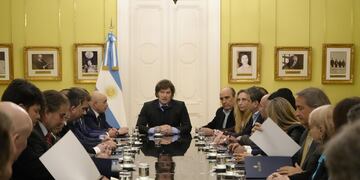 Antes de anunciar el veto a la movilidad jubilatoria, Javier Milei se reunió con legisladores dialoguistas. (Gentileza)