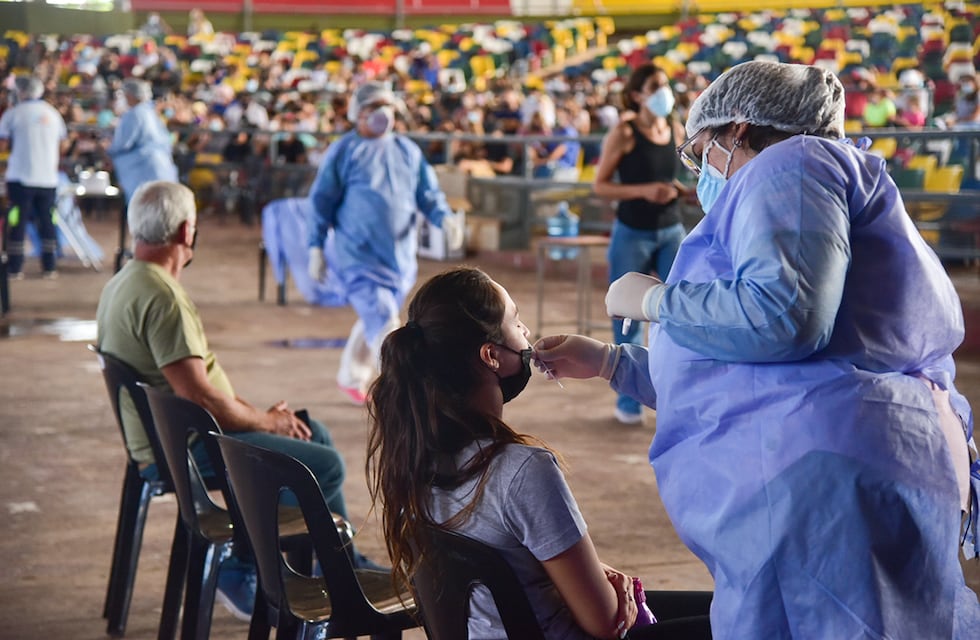 COVID-19: cómo aumentaron los casos positivos desde el primer caso Ómicron en Argentina