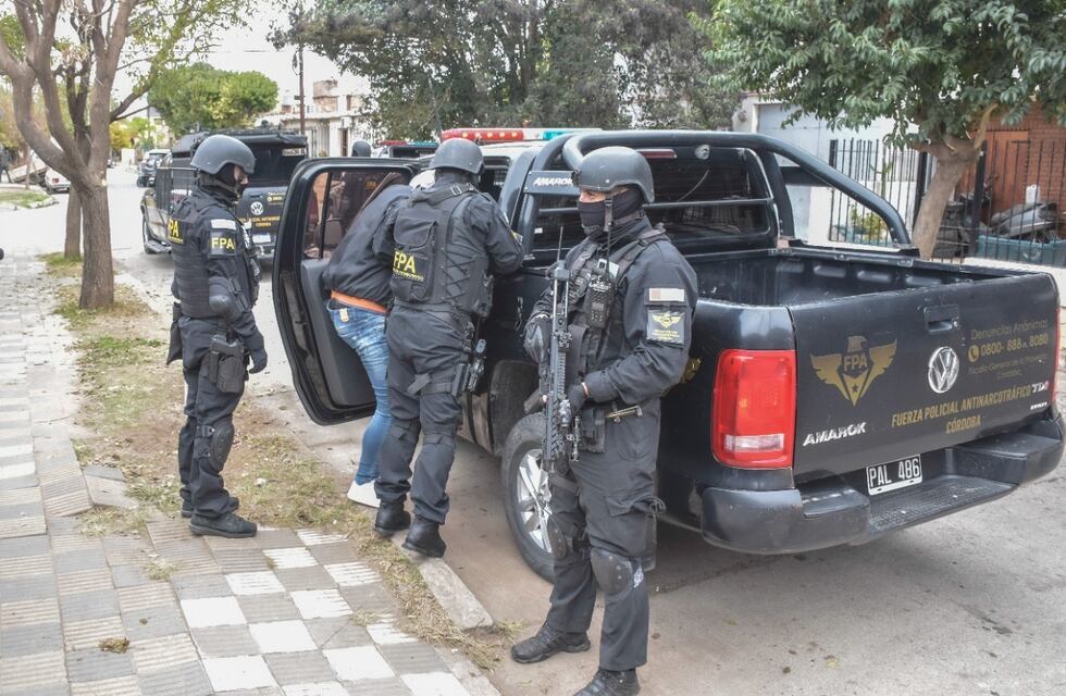 Vendían droga en la cárcel de Cruz del Eje y los detuvieron