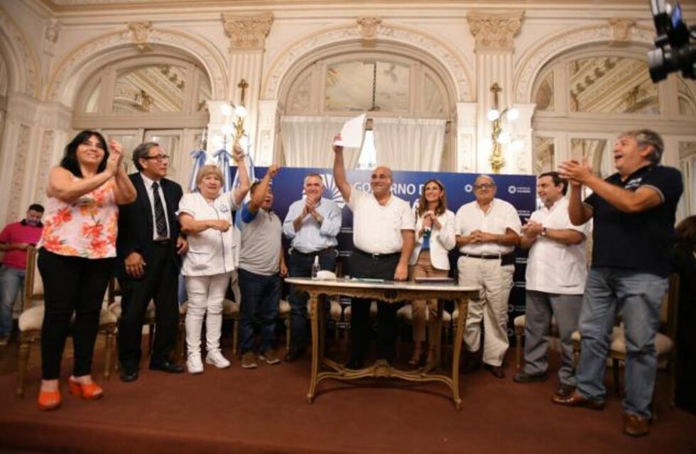 Paritarias: el Gobierno y los gremios de Salud alcanzaron un importante acuerdo