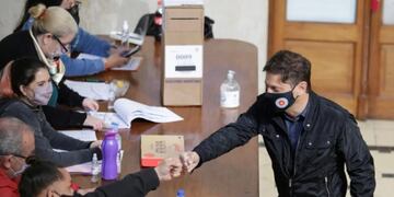 El gobernador votó en La Plata.