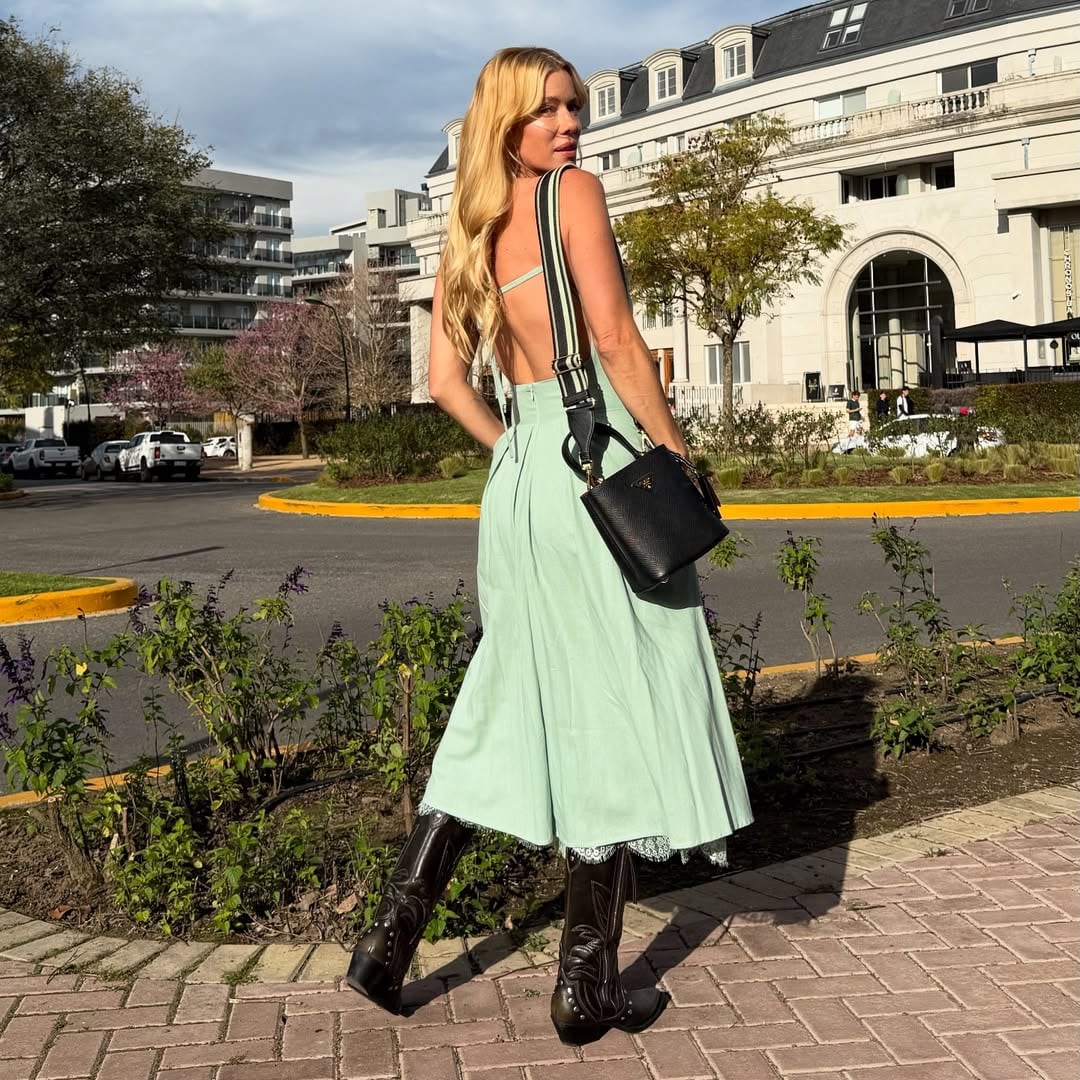 Nicole Neumann modeló con el accesorio tendencia de la primavera y se consagró como reina fashionista