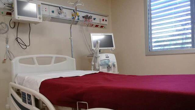 Unidad de cuidados intensivos cardiológicos en el hospital Schestakow.
